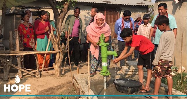 Water4Life, Nepal, Wasserversorgung, Schule, Kinder, Handpumpenbrunnen