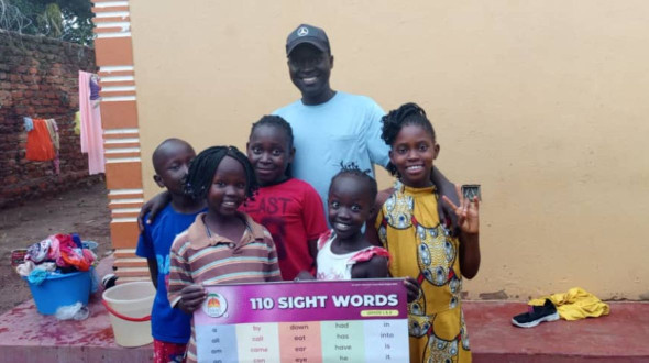 HOPE e.V. Spende für Waisenkinder, Hilfe im Flüchtlingscamp in Uganda/ Afrika