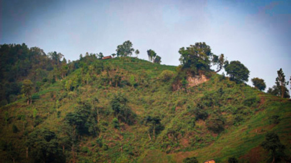 HOPE e.V. Spenden für Wasserversorgung, Brunnen und Wasserrohre für Schulen in Bergdörfern in Nepal