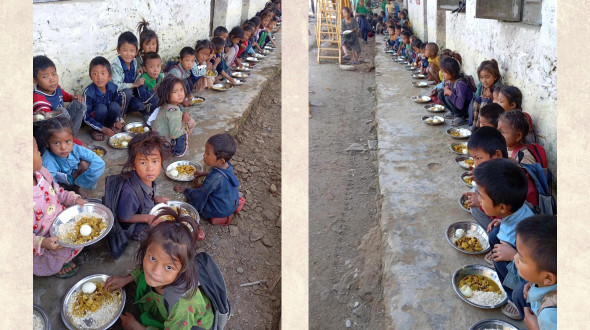 Willkommene Schulmahlzeiten für die Kinder in Chitwan