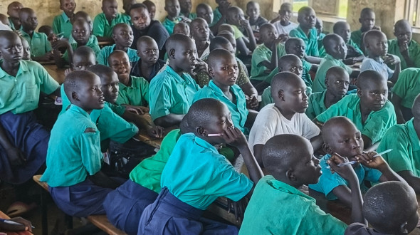 Zahnklinik im Rhino Camp